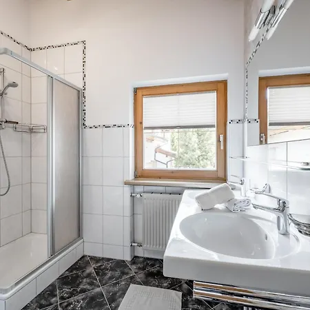 Platoell Homes شقة