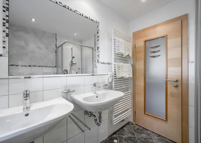 Platoell Homes * سيرفاوس